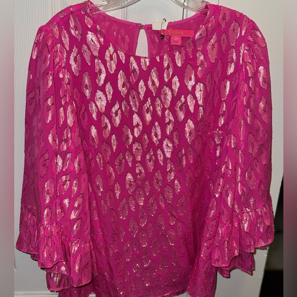 Pink leopard top size M